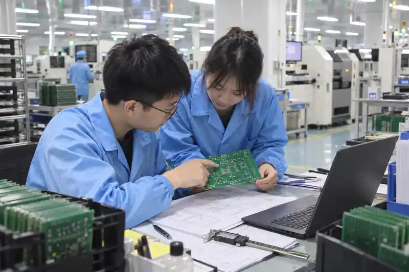 DFM engineering review process at LZJPCB