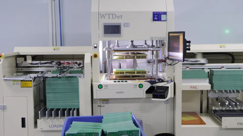 LZJPCB flying probe electrical test equipment performing 100% E-test on PCBs