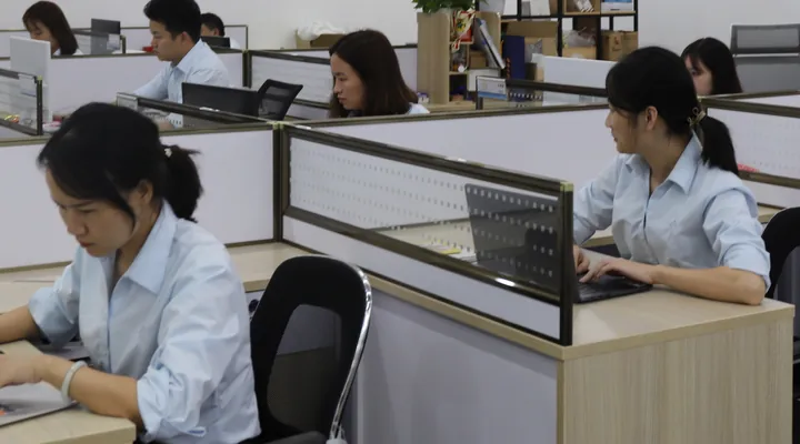 LZJPCB engineering design and DFM review laboratory