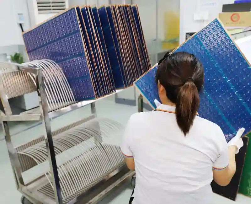 LZJPCB engineers reviewing PCB production data
